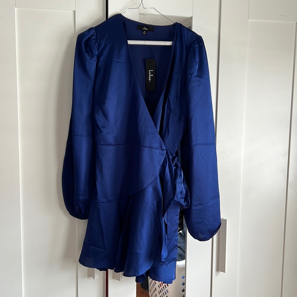 NWT lulus blue wrap dress
